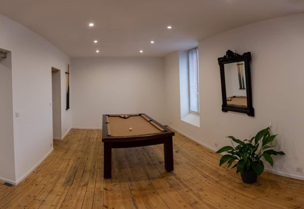 Cyris - Chambres Duplex Climatisees - Spa & Piscine Centre Ville Saint-Germain-des-Fosses ภายนอก รูปภาพ